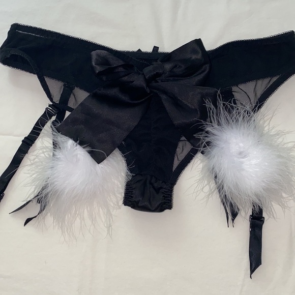 Victoria’s Secret woman’s garters panty sz-M - Picture 2 of 4